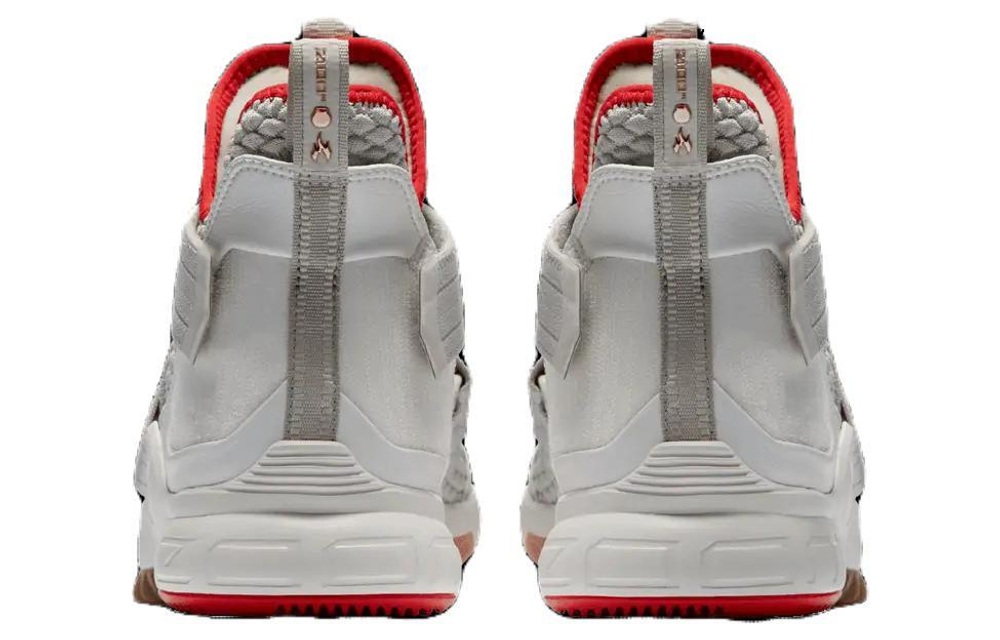 Кроссовки Nike Lebron Soldier 12 Light Bone