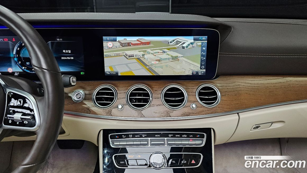 Mercedes-Benz E-Class W213 E300 4MATIC Exclusive (04.2020)