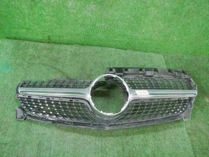 Решетка радиатора Mercedes CLA w117 (2013-2019)