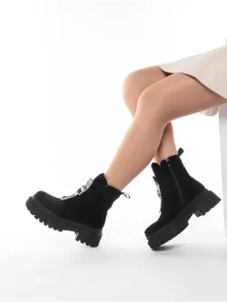 Зимние ботинки на высокой платформе