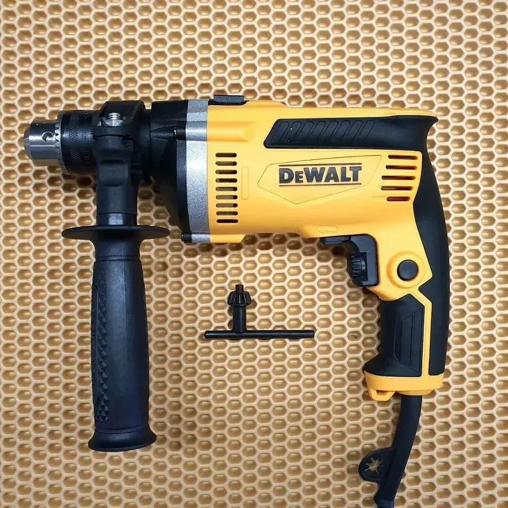 DeWalt Дрель сетевой 1250 Вт