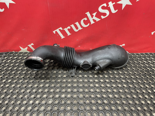 Патрубок воздушного фильтра