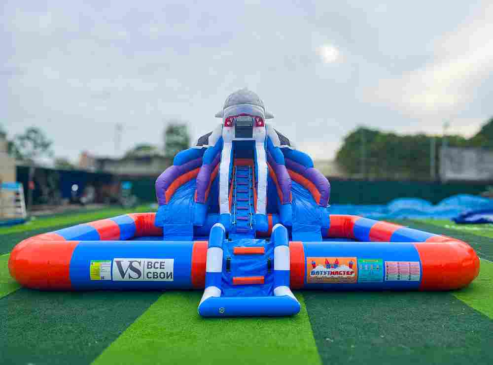 Надувной наземный аквапарк «Акула 2», 8*7*4,5 м