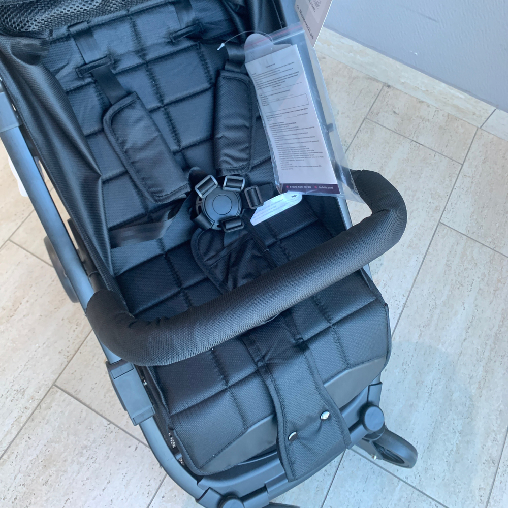 Kоляска детская прогулочная Farfello Comfy Go Comfort (Black/Черный CG-001)