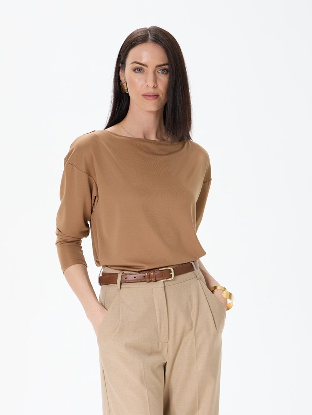 Лонгслив-лодочка кэмел вискоза