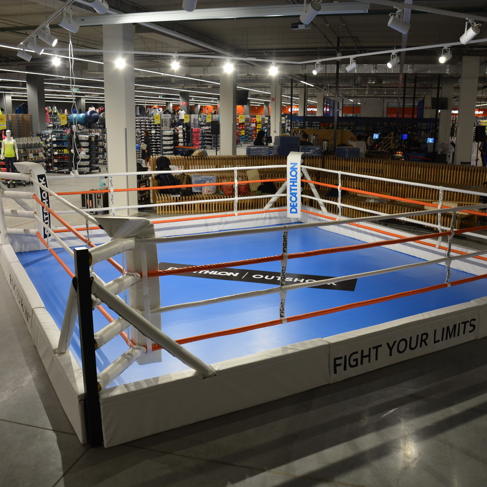 Боксерский ринг в силовой раме