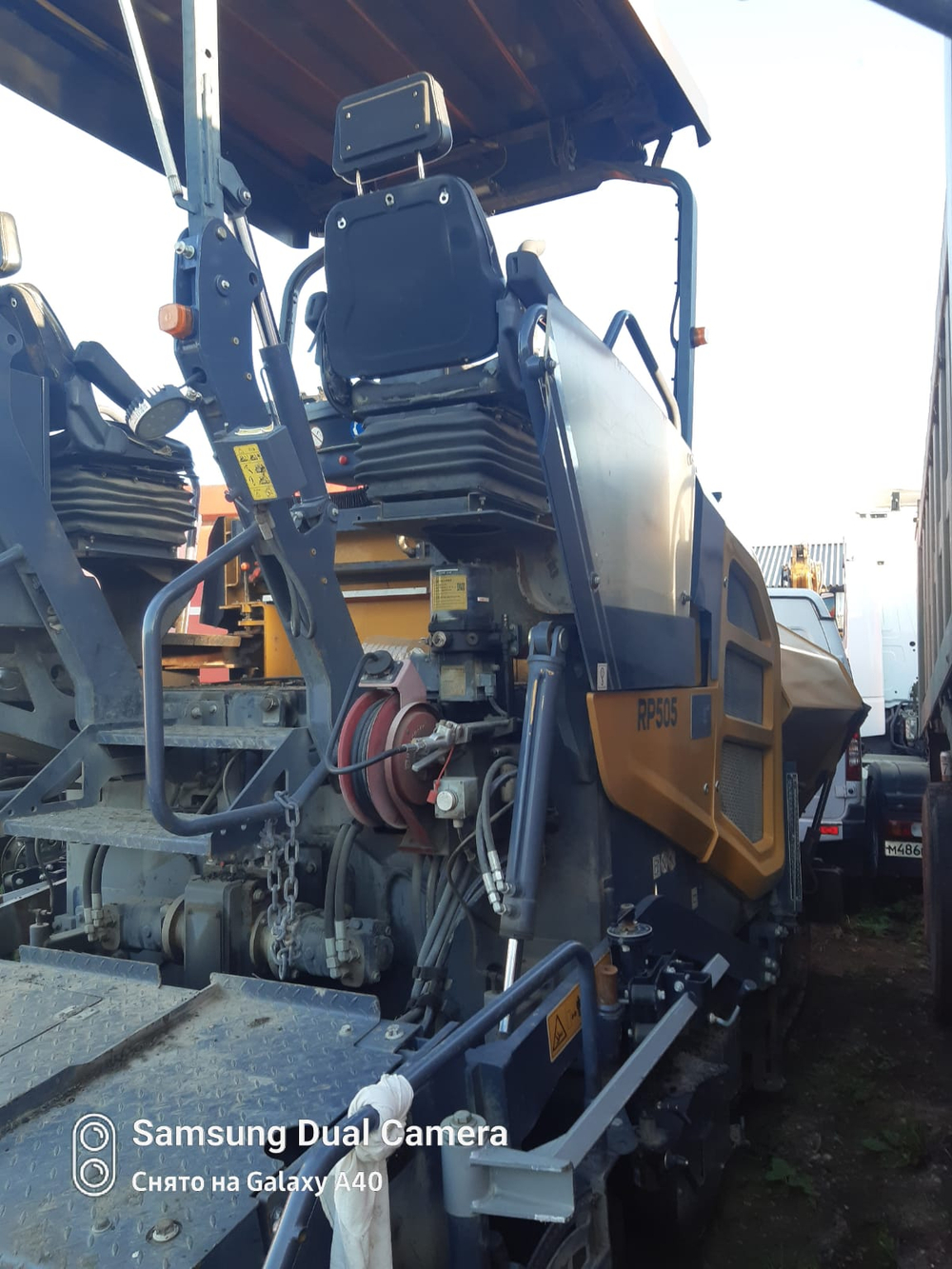 XCMG RP* Асфальтоукладчик RP505 (Дизельный, 3,8 л, 141 л.с., МТ)