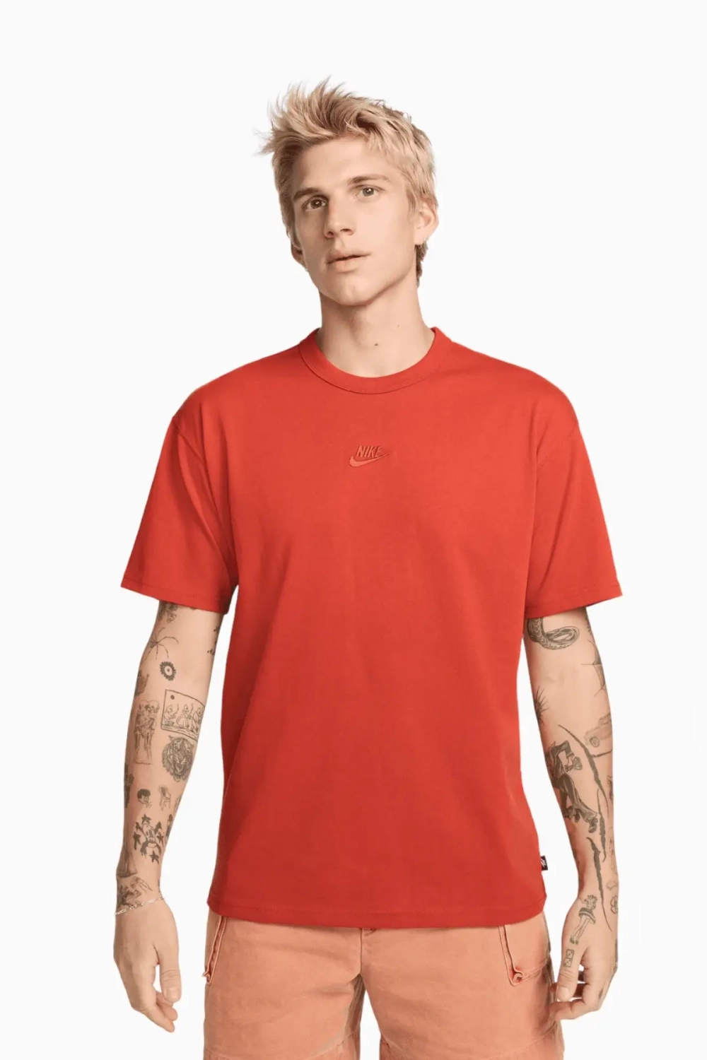 Футболка Nike Sportswear Premium Essentials - красный