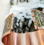 Медный браслет, створчатый. Ширина 38 мм