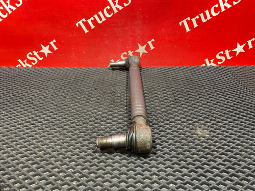 Стойка переднего стабилизатора 2016г