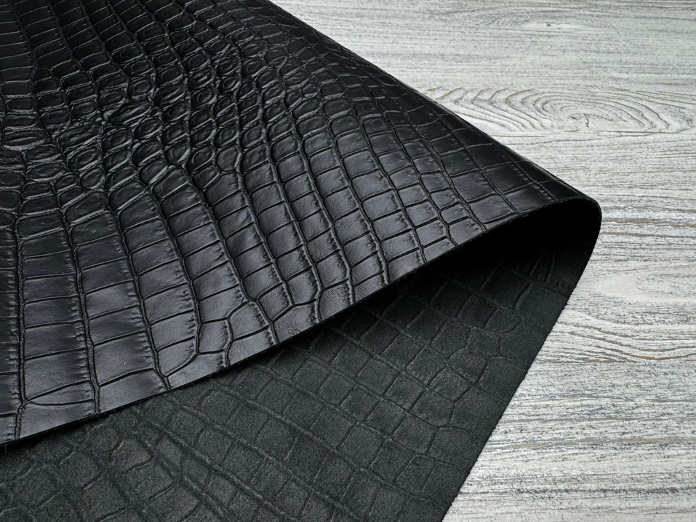 Crocco Matt Nero (0,8-1,0 мм), цв. Черный, натуральная кожа