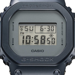 Часы Casio GM-5600MF-2