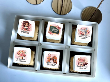 Пирожные с фотопечатью на День знаний учителю в подарок