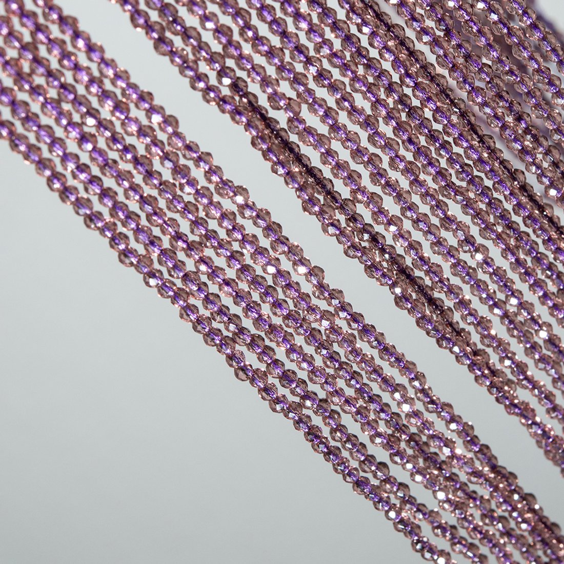 Лавандовая шпинель синтетическая, 2мм, шар, микроогранка