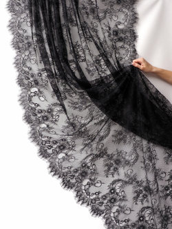 Кружево шантильи черное широкое неэластичное ширина 1,5 м купон 2.9 м