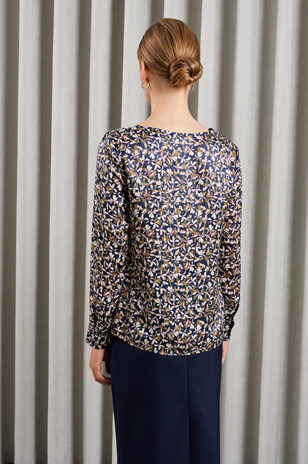 22888 Блузка женская (синий принт)
