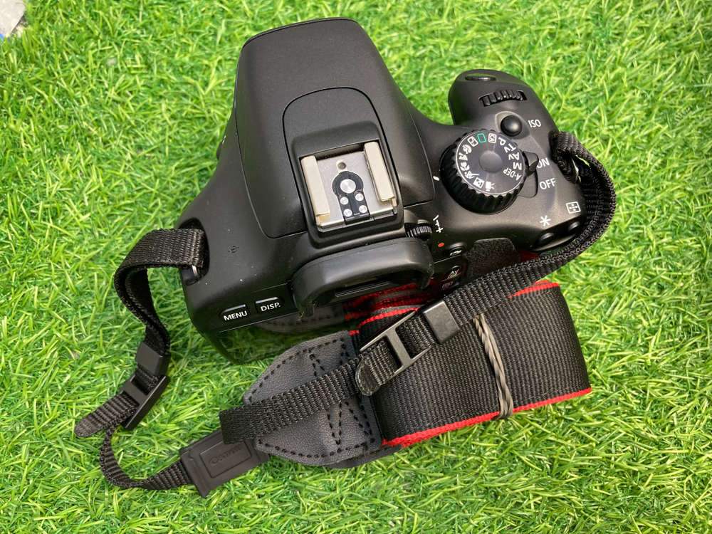 Canon 550D + 18-55mm (2700 кадров) Покупка/Продажа