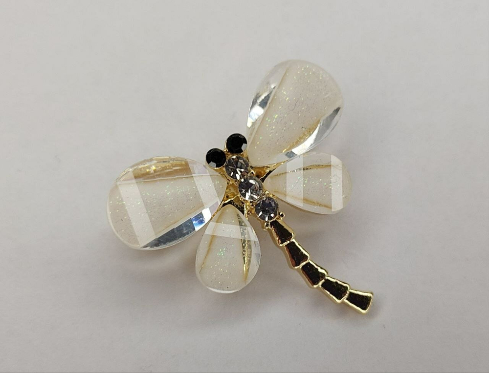Брошка "Стрекоза" костюмная.  Строгая. Классическая.Цвет золото