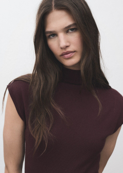 Трикотажное платье с воротником perkins