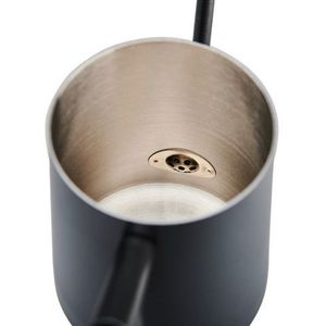 Рассекатель потока воды внутри чёрного чайника Yami Drip Kettle | Easy-cup.ru