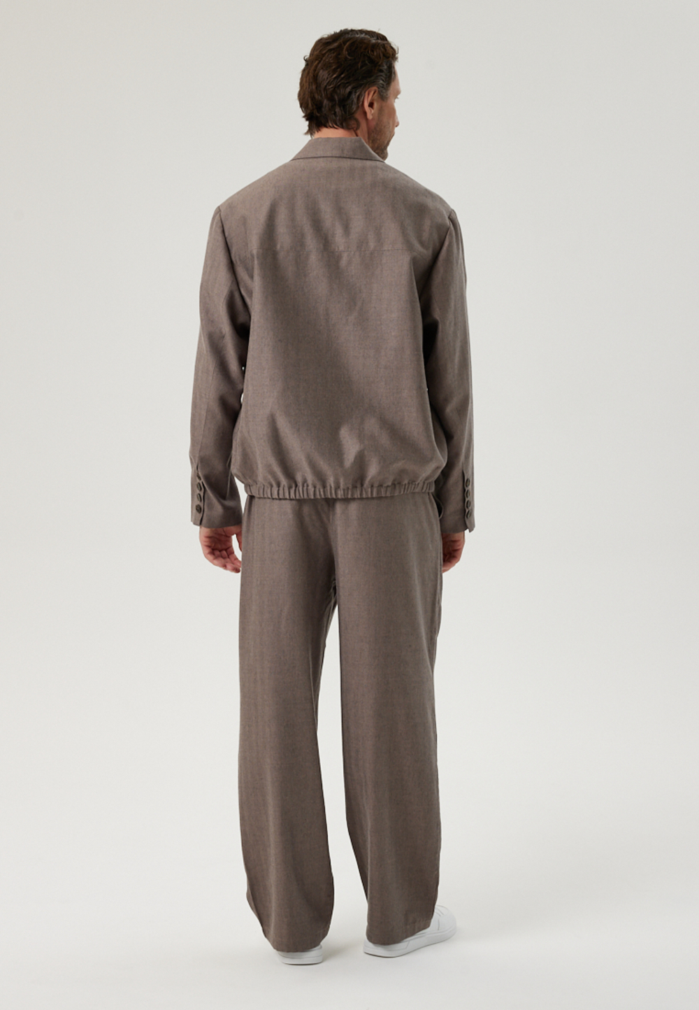 Свободный бомбер серого цвета