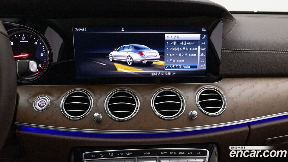 Mercedes-Benz E-Class W213 E220d Exclusive (08.2019)