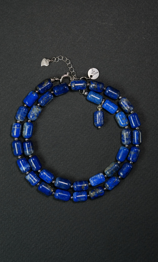 Чокер "Memo about Finance" из цилиндрического лазурита с серебряными бусинами 35 см