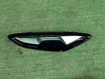 Накладка крыла передняя правая BMW 8er G14 (2018-н.в.)