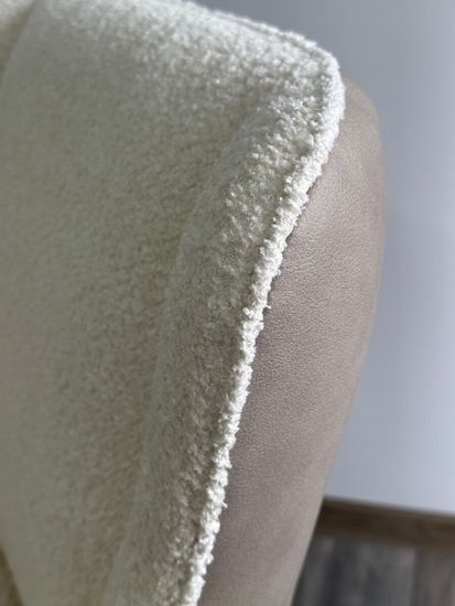 Стул VOLCANO Белый Wales-101, ткань / светло-бежевый Maison 09, экокожа/ черный каркас