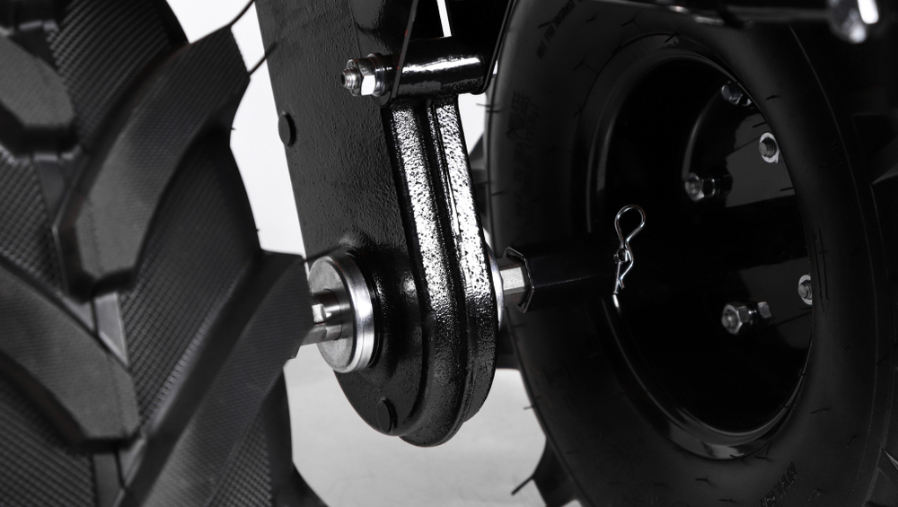 Бензиновый мотокультиватор CHAMPION BC8738