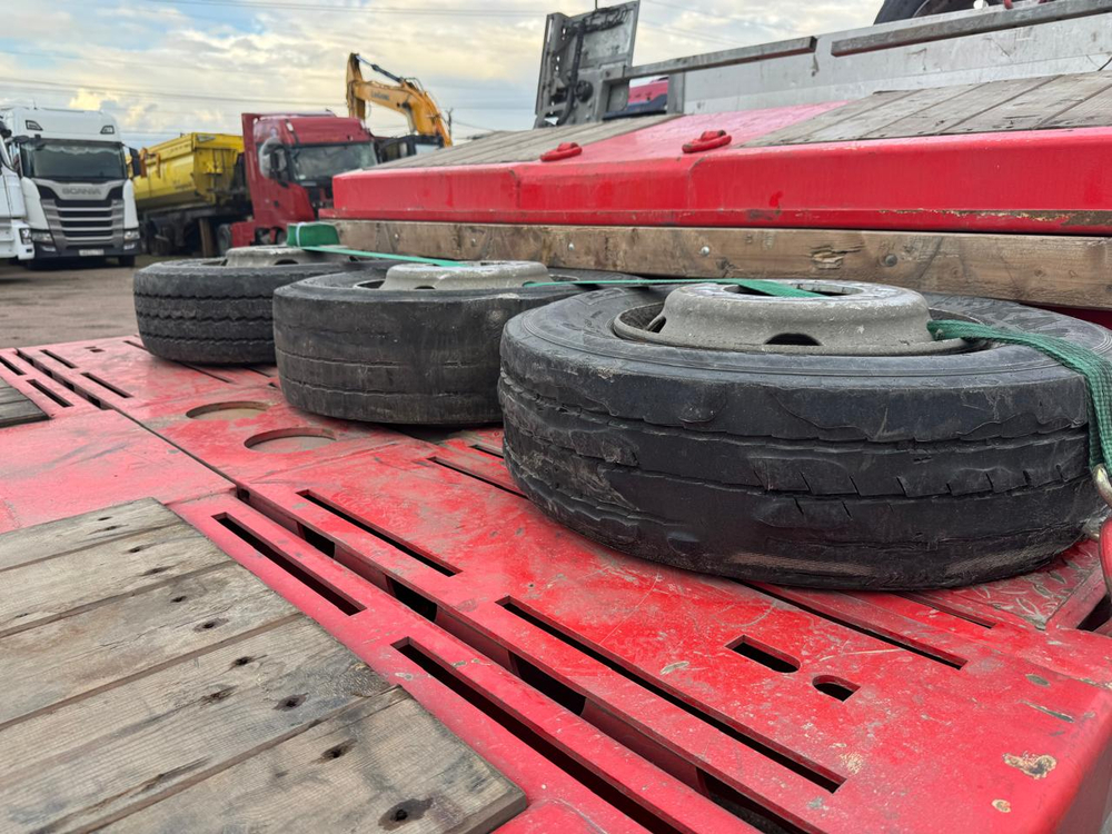 Тверьстроймаш 9939* Полуприцеп тяжеловоз 5 осей 993951-0023 (Раздвижной)