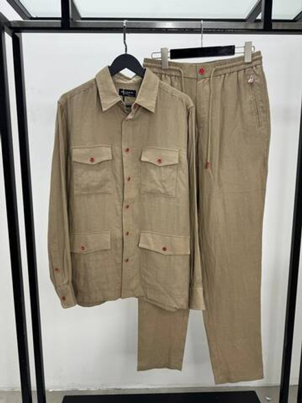 Льняной костюм Kiton