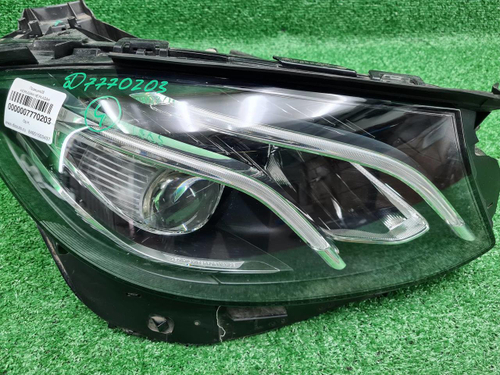 Битая Фара правая Mercedes E W213 (2016-2021) LED
