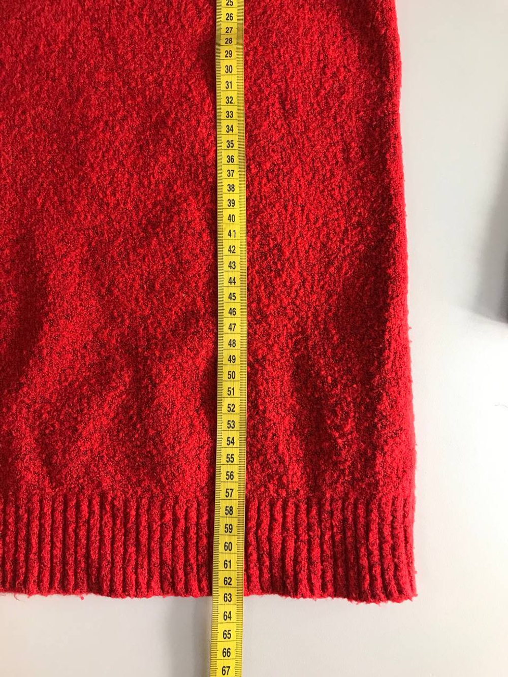 Джемпер Sinsay яркого оттенка, маркировка XS, визуально на 42 размер