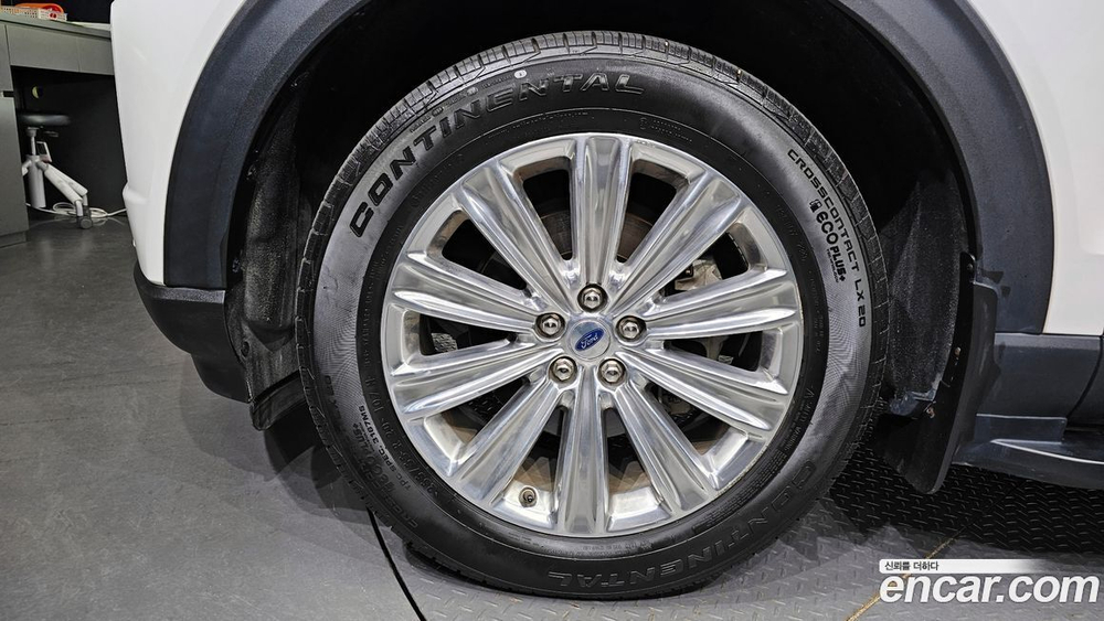 Ford Explorer 6 Generation 2.3 Limited 4WD (02.2021)