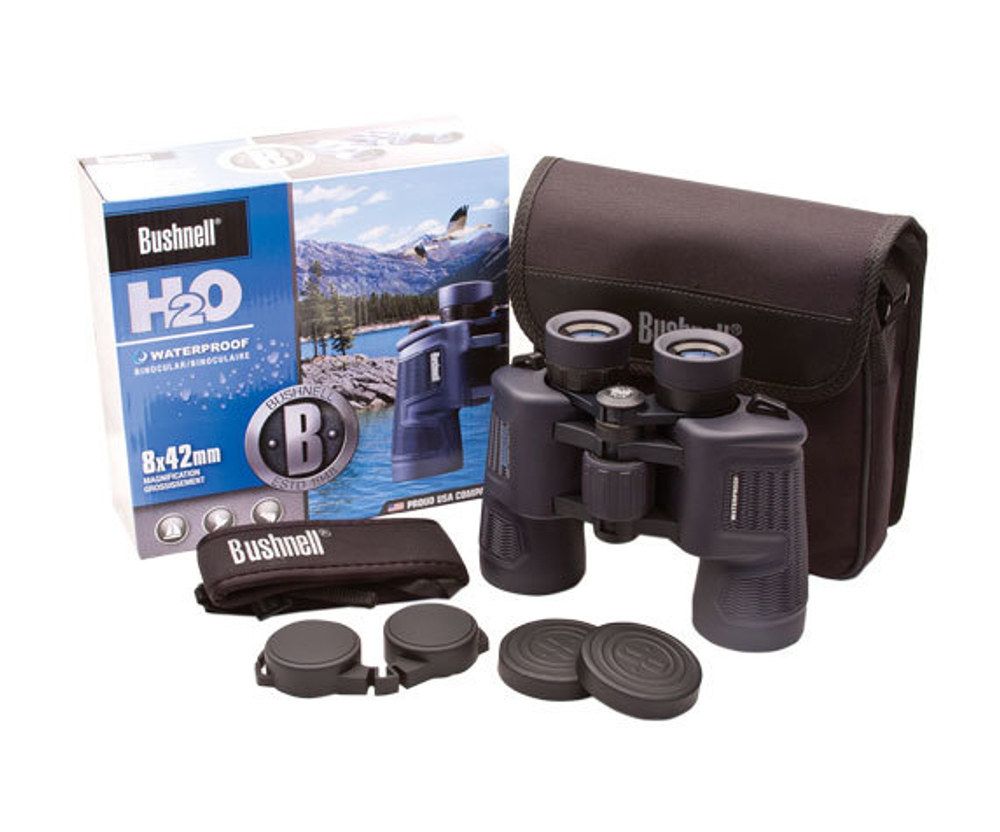 Комплект поставки: бинокль Bushnell 8x 42, ремень, крышки окуляров и объективов.