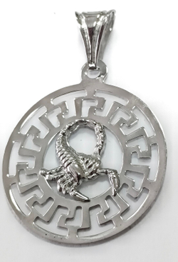 Ювелирная подвеска из серебра с позолотой Скорпион