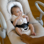 Шезлонг для новорожденных BEABA бежевый