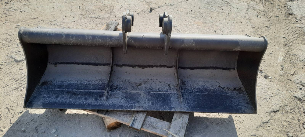 Ковш Terex 815/820/860 планировочный 1500 мм