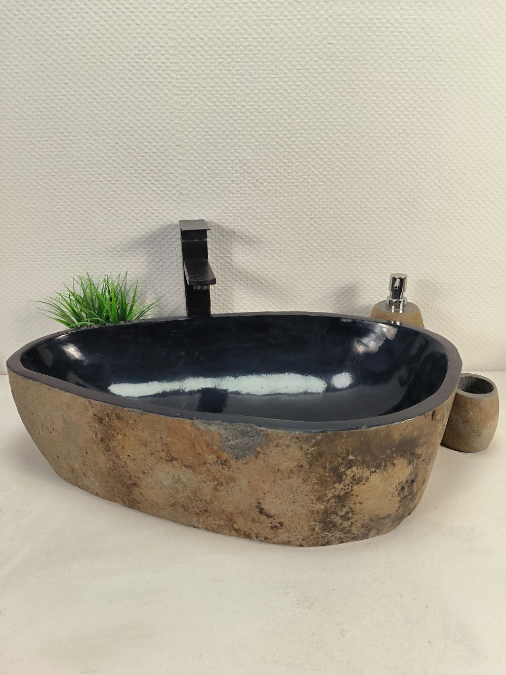 Раковина из речного камня RS-65627 61*35*15 0857