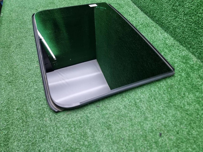 Панорамная крыша задняя Porsche Macan 95B (14-нв)