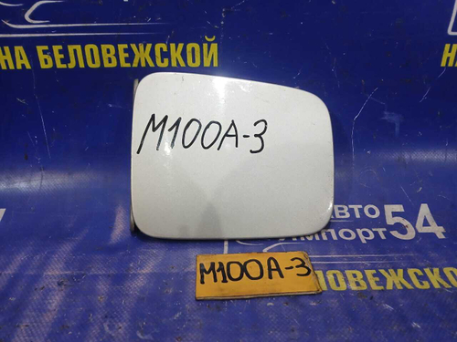 Лючок бензобака TOYOTA DUET 1999