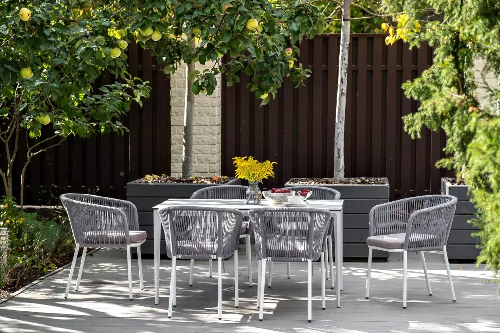 "Малага" обеденный стол из HPL 140х80см, цвет молочный, каркас белый