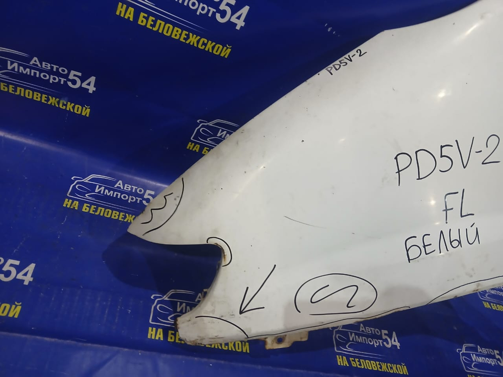 Крыло переднее левое MITSUBISHI DELICA 1998