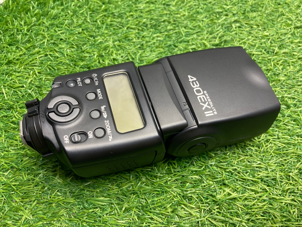 Canon Speedlite 430EX II