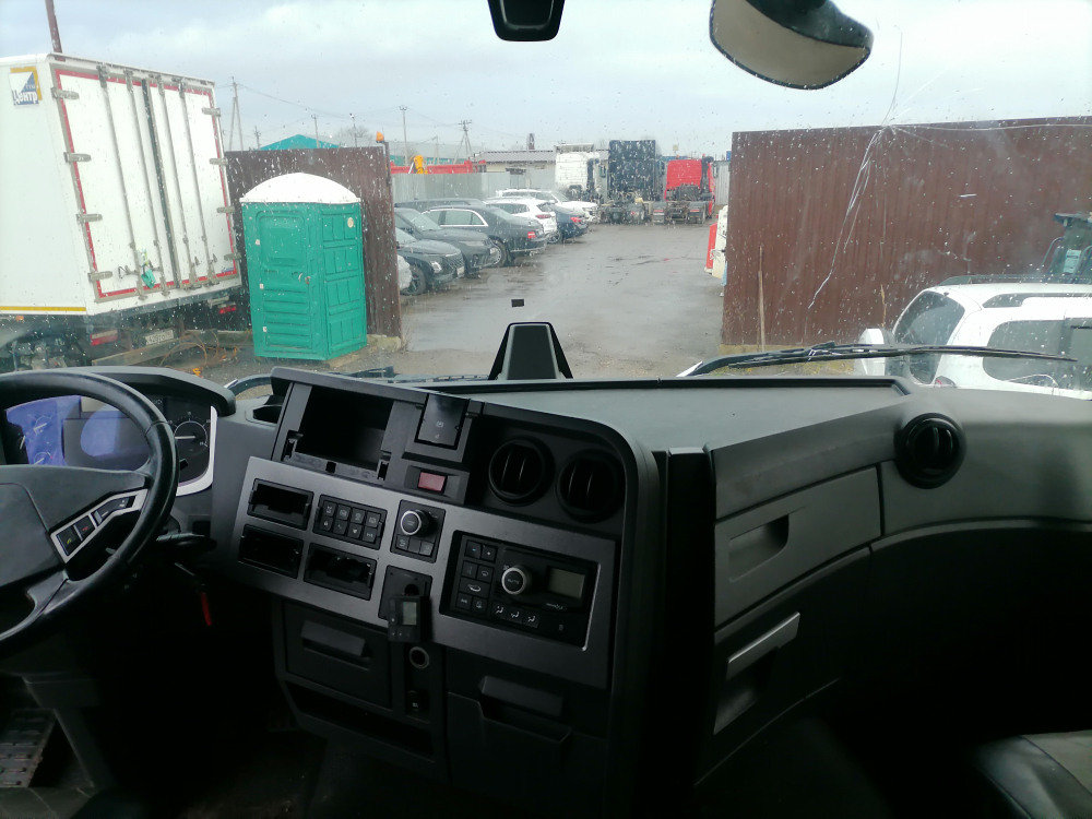 Renault T 4x2 Седельный тягач T 4x2 530 л.с. (Дизельный, 12,8 л, 530 л.с., АТ)