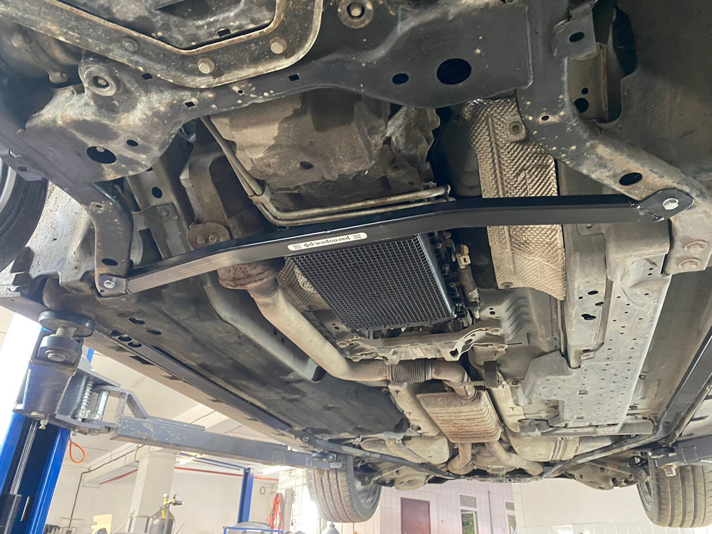 Усилитель жесткости передний нижний Ford Mustang 6 S550 10 ступеней (ПОД ЗАКАЗ)