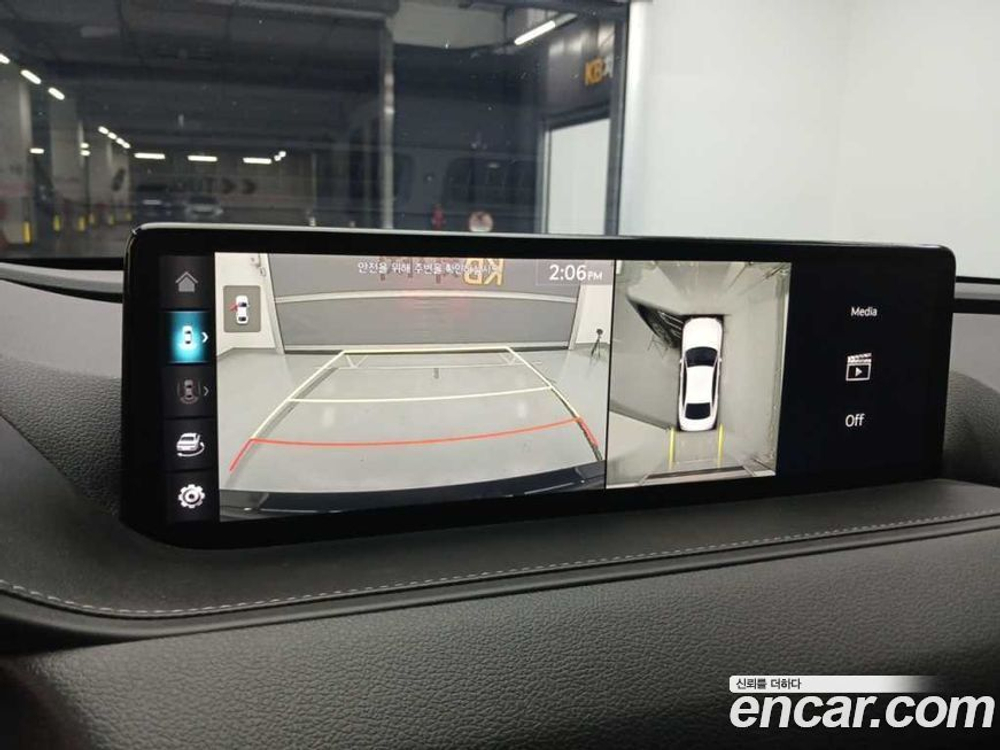 Genesis G80 (RG3) Бензин 2.5 Turbo 2WD (10.2021)