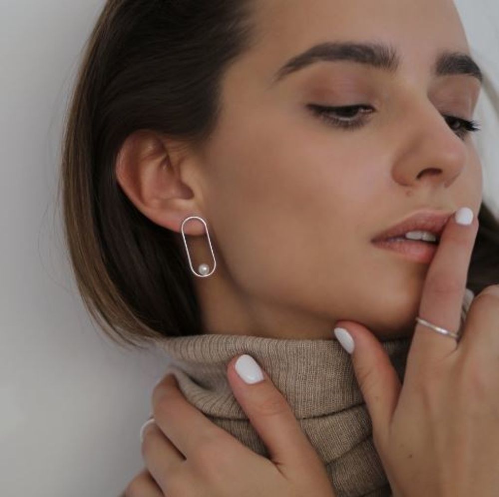 Серьги Fish Eye White