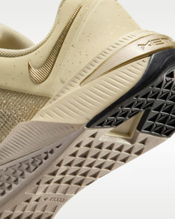 Кроссовки женские Nike Metcon 10 SE (Бежевые)